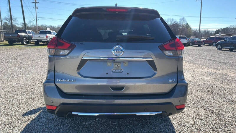 2020 Nissan Rogue SV