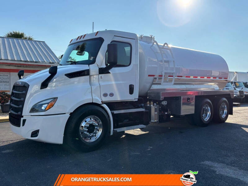 2025 Freightliner Cascadia