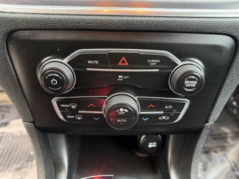 2017 Dodge Charger SXT