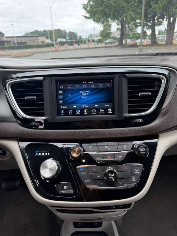 2019 Chrysler Pacifica Touring