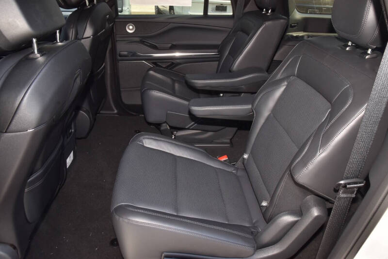 2025 Lincoln Navigator L Reserve