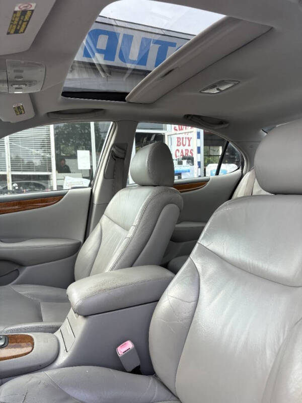 2005 Lexus ES 330