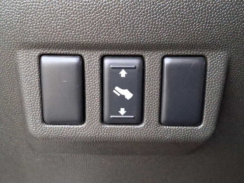 2004 Nissan Titan SE