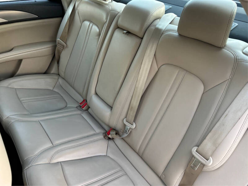 2017 Lincoln MKZ Premiere