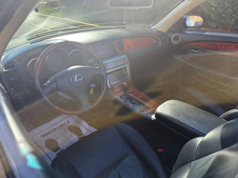 2005 Lexus SC 430