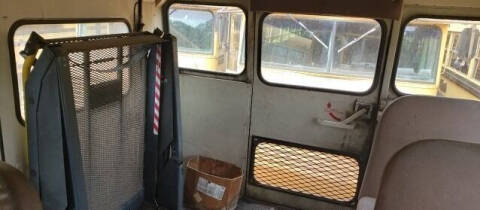 1999 Carpenter Short Bus