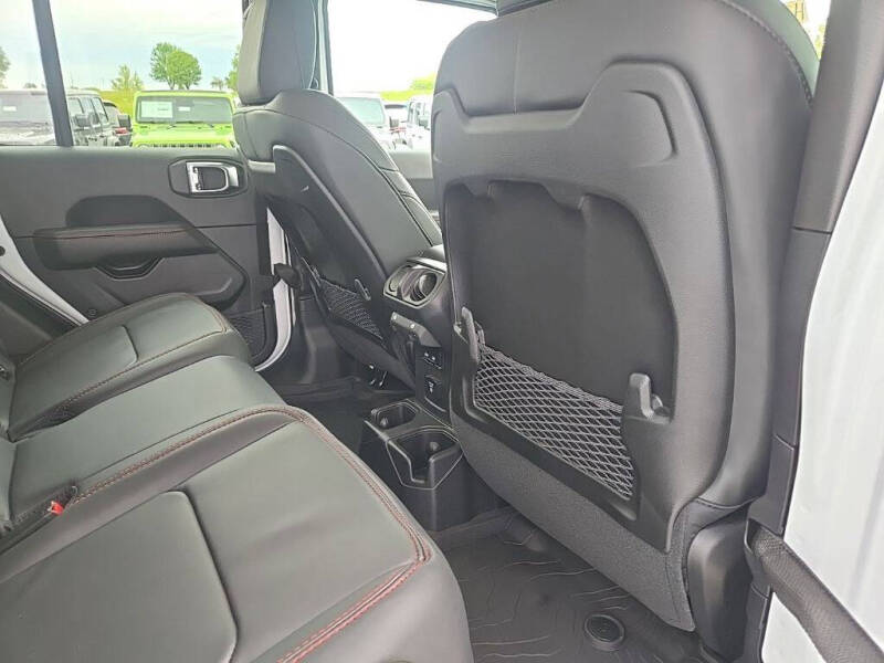 2026 Jeep Gladiator Shadow Ops