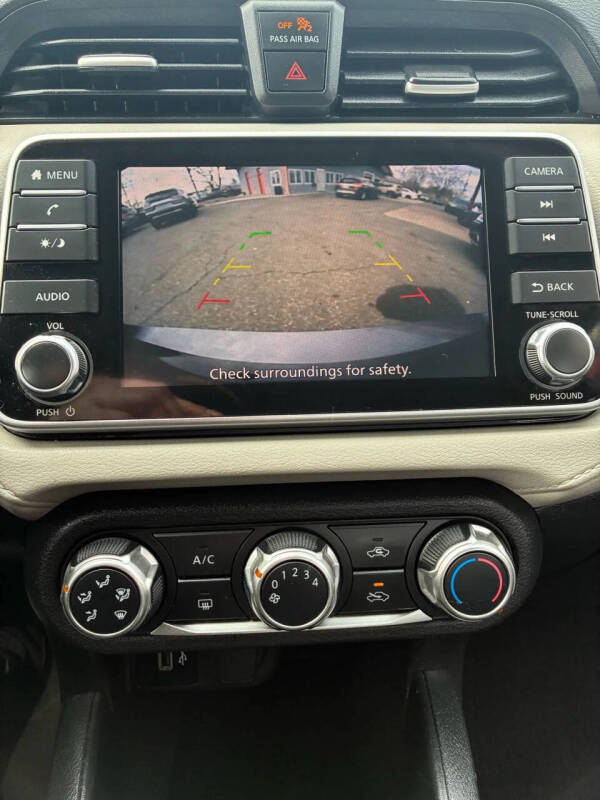 2021 Nissan Versa SV