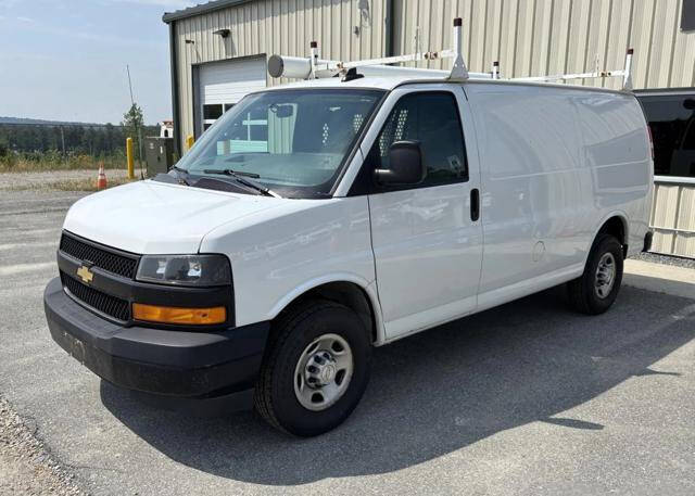 2022 Chevrolet Express 2500