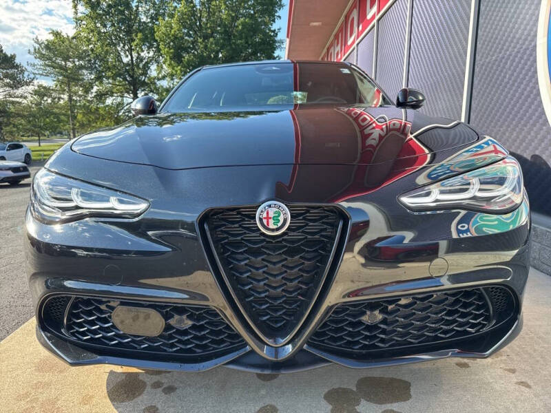 2025 Alfa Romeo Giulia Intensa