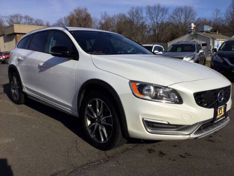 2015 Volvo V60 Cross Country T5