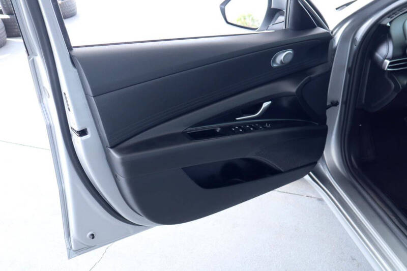 2023 Hyundai Elantra