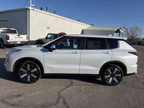 2026 Mitsubishi Outlander SE