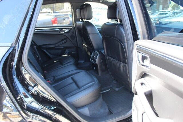 2016 Porsche Macan S