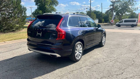 2016 Volvo XC90 T6 Momentum