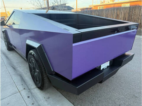 2025 Tesla Cybertruck