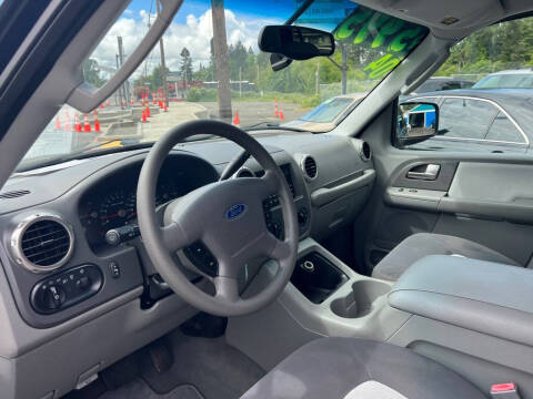 2004 Ford Expedition XLT