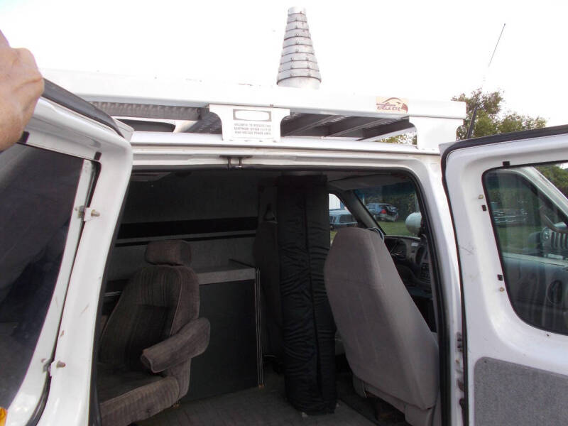 2001 Ford E-Series E-350 SD