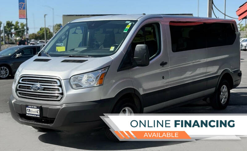 2017 Ford Transit Wagon XLT's photo