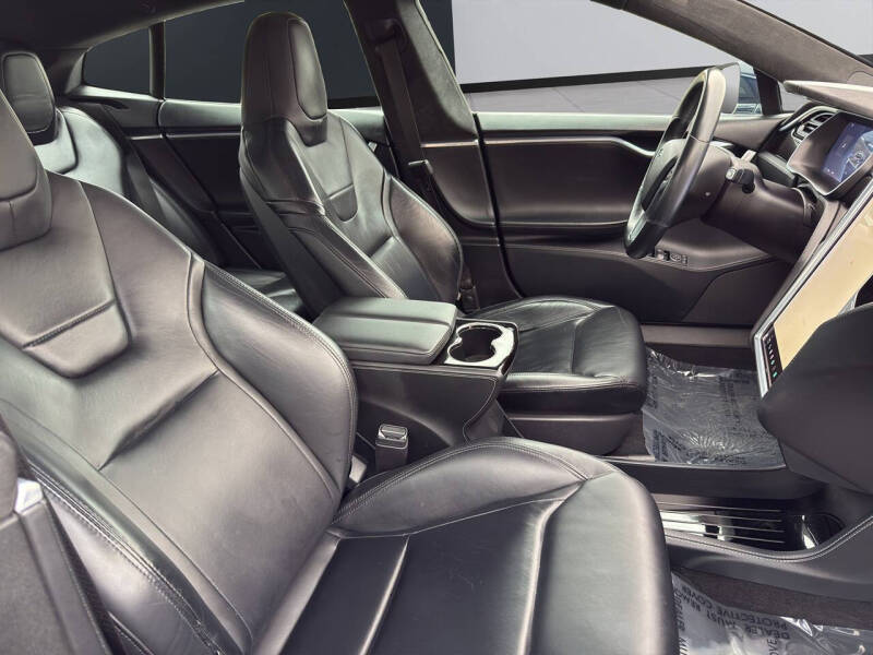 2015 Tesla Model S 85D