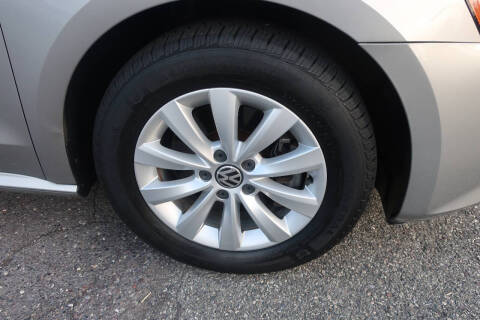 2013 Volkswagen Passat S PZEV