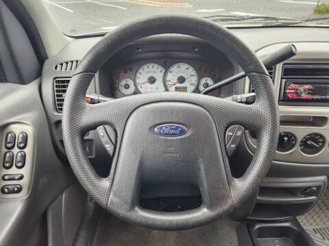 2004 Ford Escape XLT