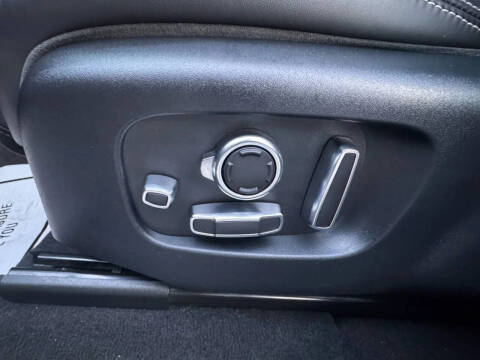 2019 Land Rover Range Rover Velar P380 R-Dynamic HSE