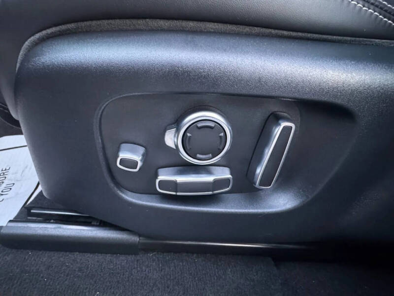 2019 Land Rover Range Rover Velar P380 R-Dynamic HSE