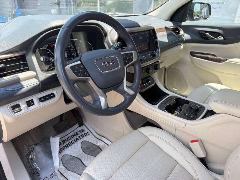 2021 GMC Acadia Denali