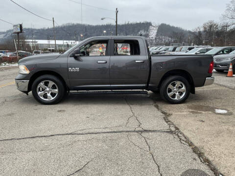 2018 RAM 1500 SLT