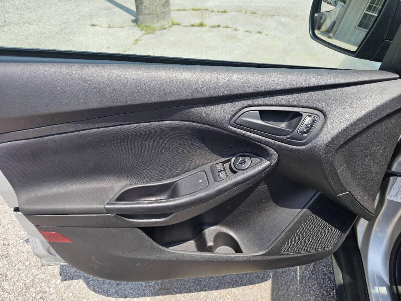 2018 Ford Focus S