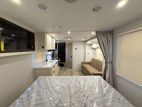 2026 Winnebago Thrive