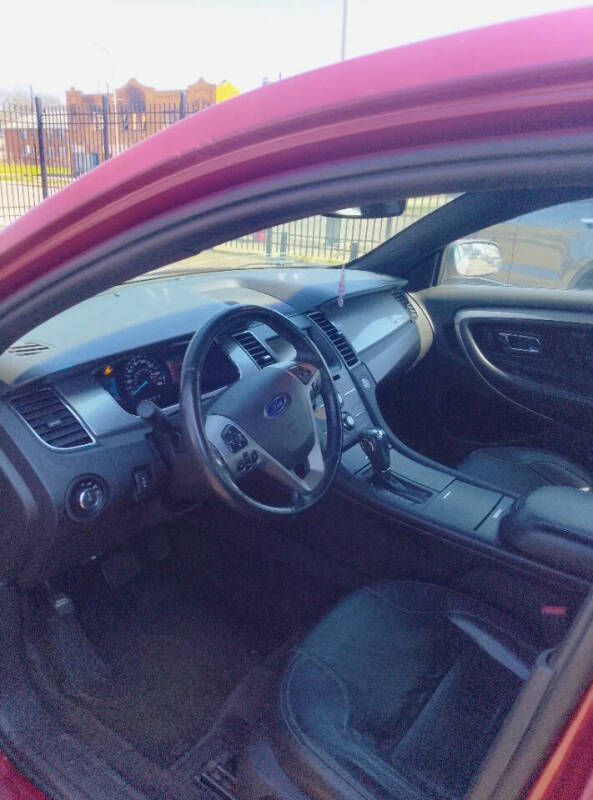 2013 Ford Taurus SEL