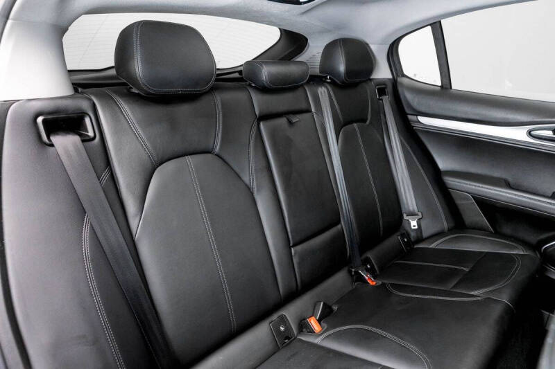 2018 Alfa Romeo Stelvio Sport