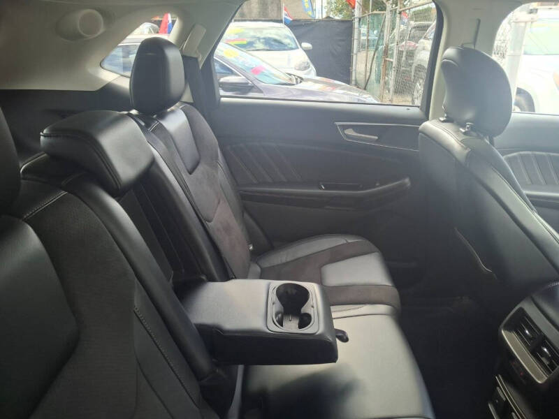 2015 Ford Edge Sport