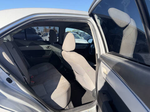 2015 Toyota Corolla LE