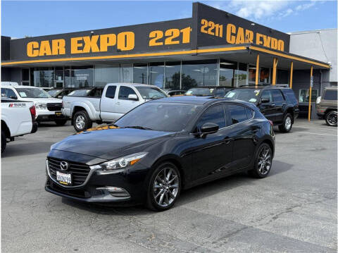 2018 Mazda MAZDA3 Touring