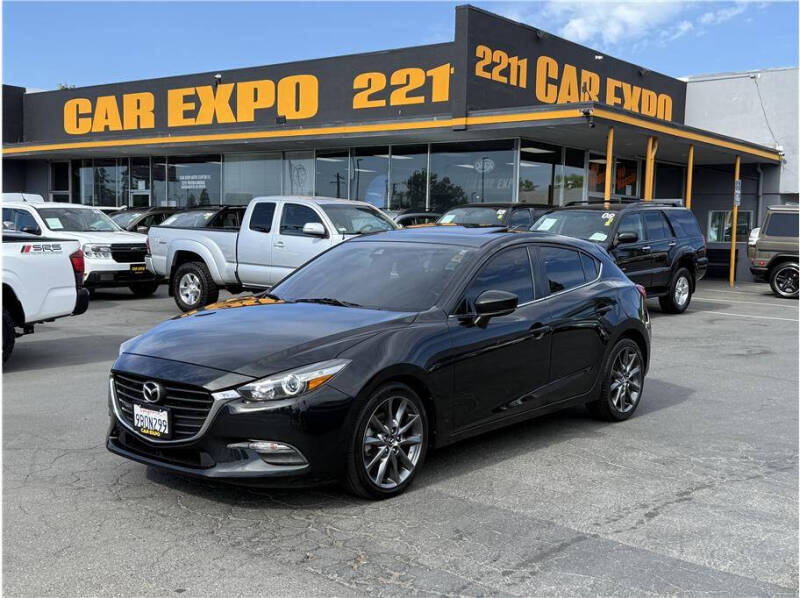2018 Mazda MAZDA3 Touring