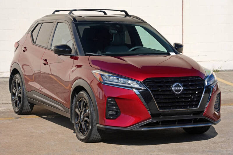 2023 Nissan Kicks SR