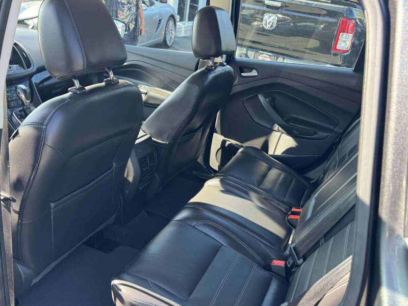 2017 Ford C-MAX Energi Titanium