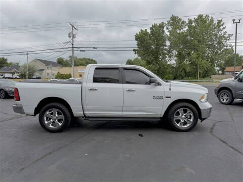 2017 RAM 1500 SLT
