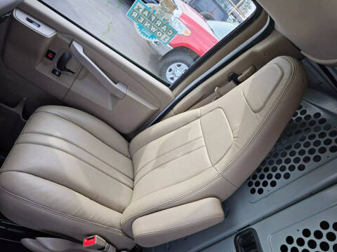 2017 Chevrolet Express 2500