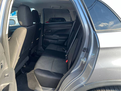 2016 Mitsubishi Outlander Sport ES