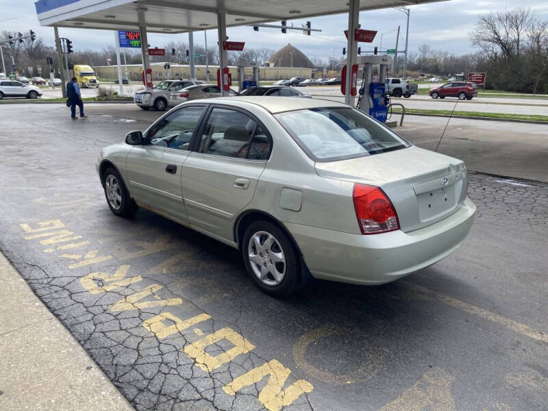2004 Hyundai Elantra GLS