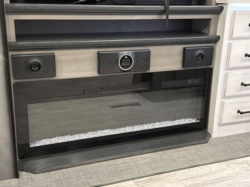 2023 Keystone RV Montana