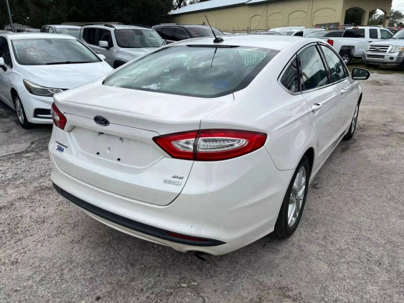 2014 Ford Fusion SE