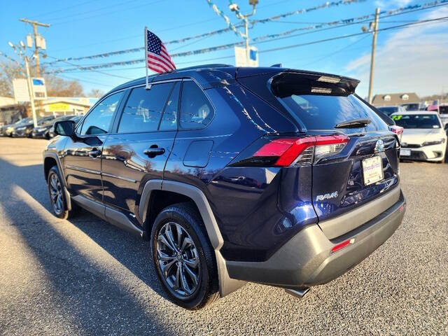 2024 Toyota RAV4 Hybrid XLE Premium