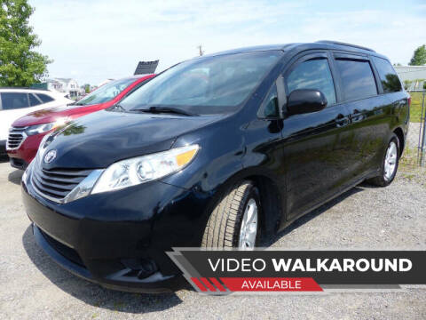 2017 Toyota Sienna LE 8-Passenger