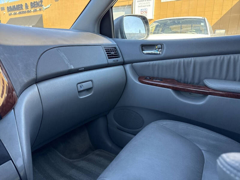 2005 Toyota Sienna XLE 7 Passenger