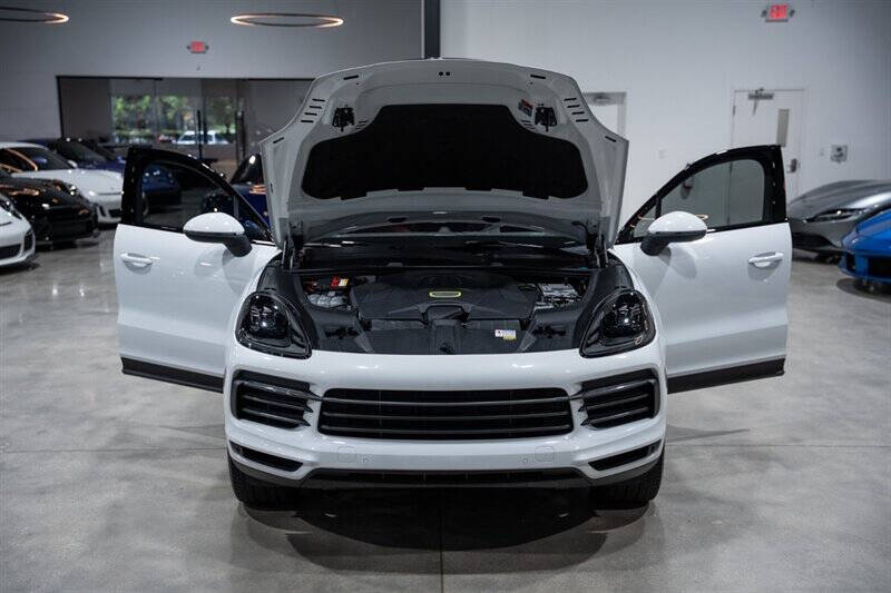 2023 Porsche Cayenne E-Hybrid Coupe Platinum Edition